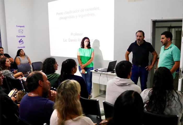 Egüen habilitó la carrera de perito clasificador de granos